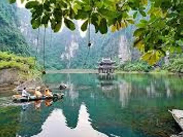 Bai Dinh - Trang An - Mua Cave Tour from Hanoi